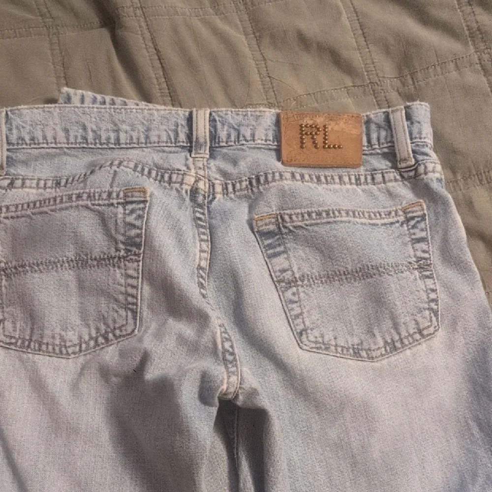 Vintage Ralph Lauren Women's Light Blue Straight Leg Jeans - Picture 4 of 5